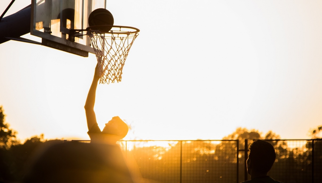 Nadchodzi pierwszy letni turniej koszykówki ulicznej 3×3 – zasady, nagrody i wszystko, co musisz wiedzieć